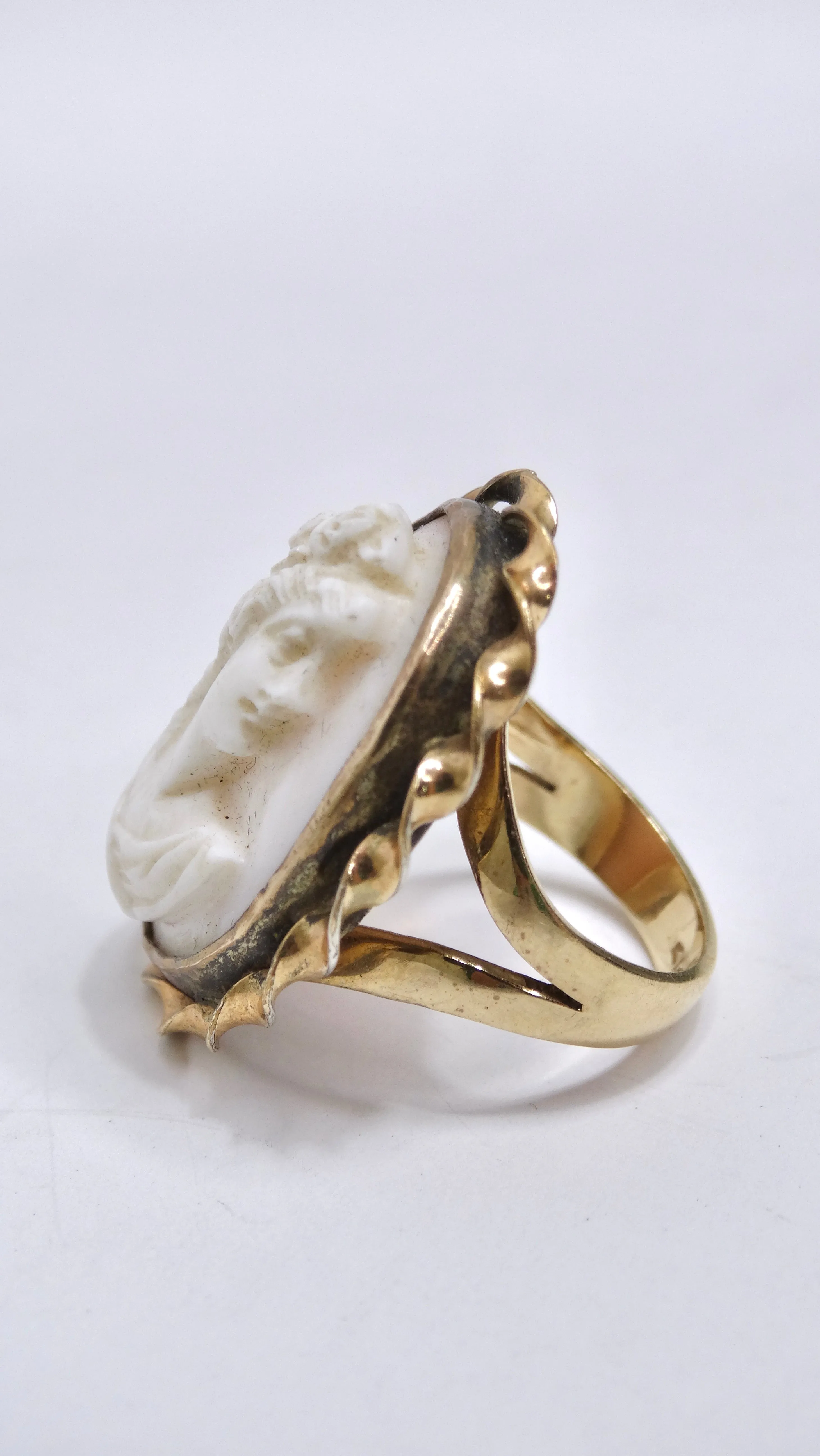 14k Gold 1950's Vintage Cameo Ring