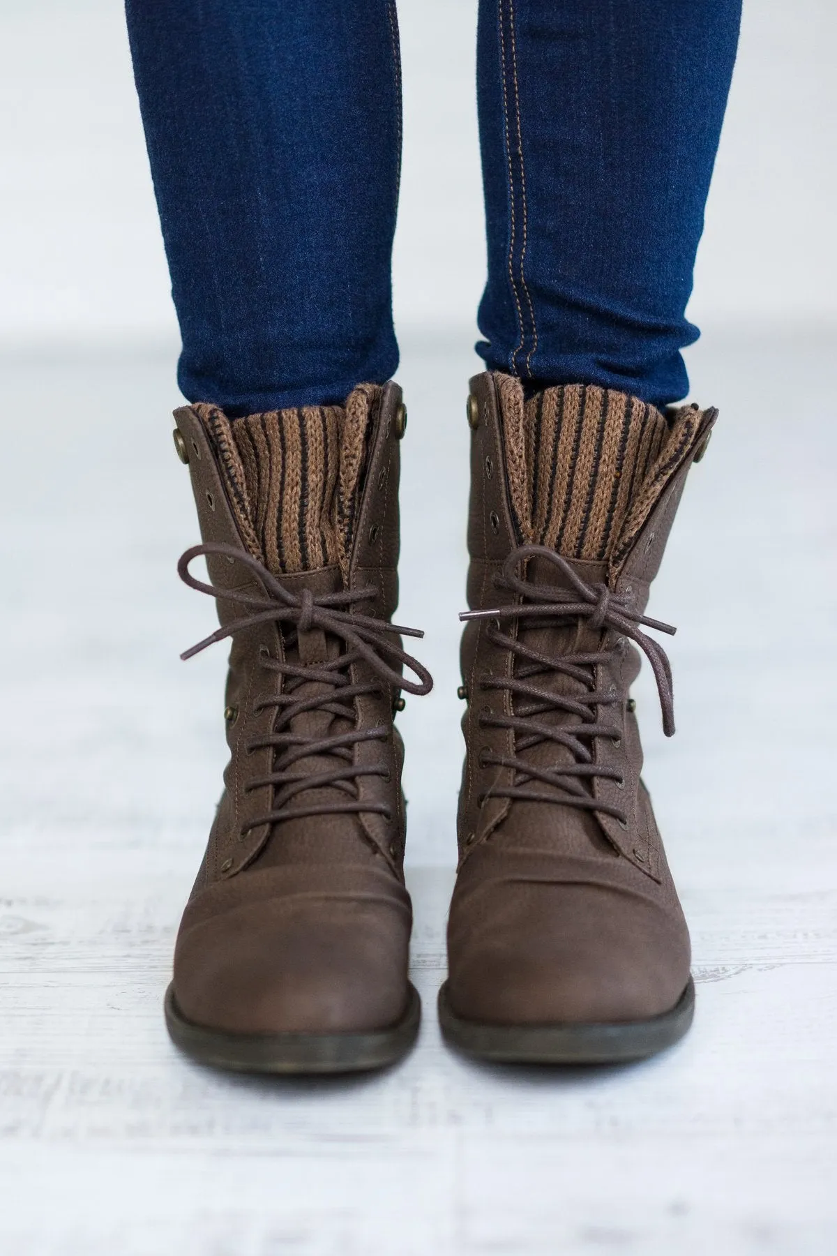 Alexi Blowfish Boots ~ Chocolate