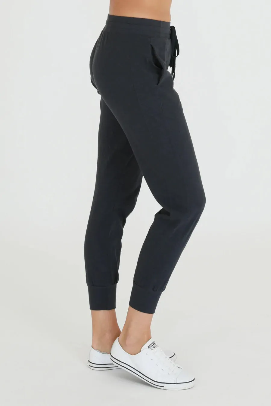 AMBER JOGGER