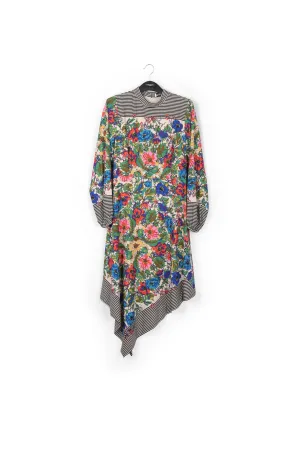 Asymmetric dress
