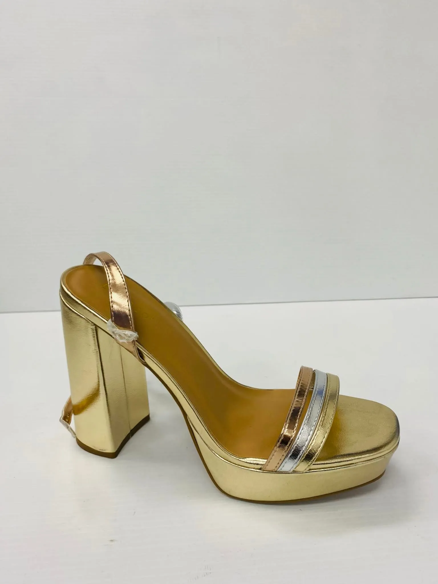 BAMBOO STUNNING-38 Chunky Heels