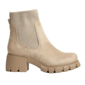 Bianca - Chelsea Ankle Booties, Mid Heel & Lightly Padded Insole, Ideal for Effortless Day-to-Night Style