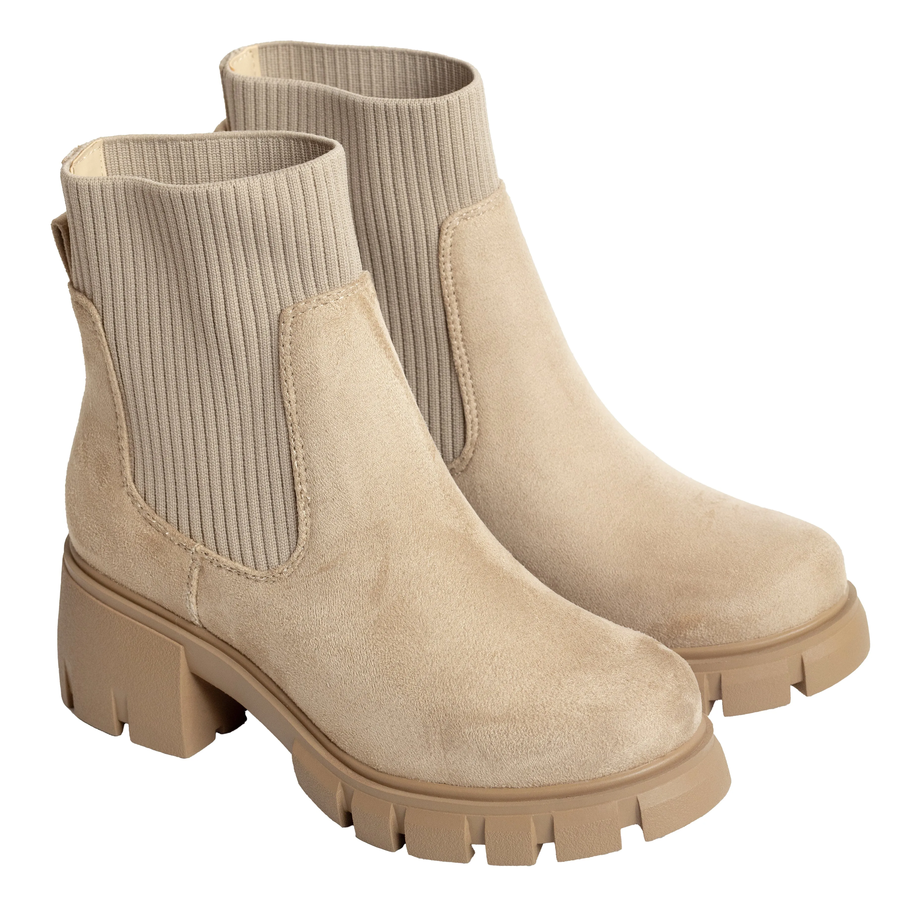 Bianca - Chelsea Ankle Booties, Mid Heel & Lightly Padded Insole, Ideal for Effortless Day-to-Night Style