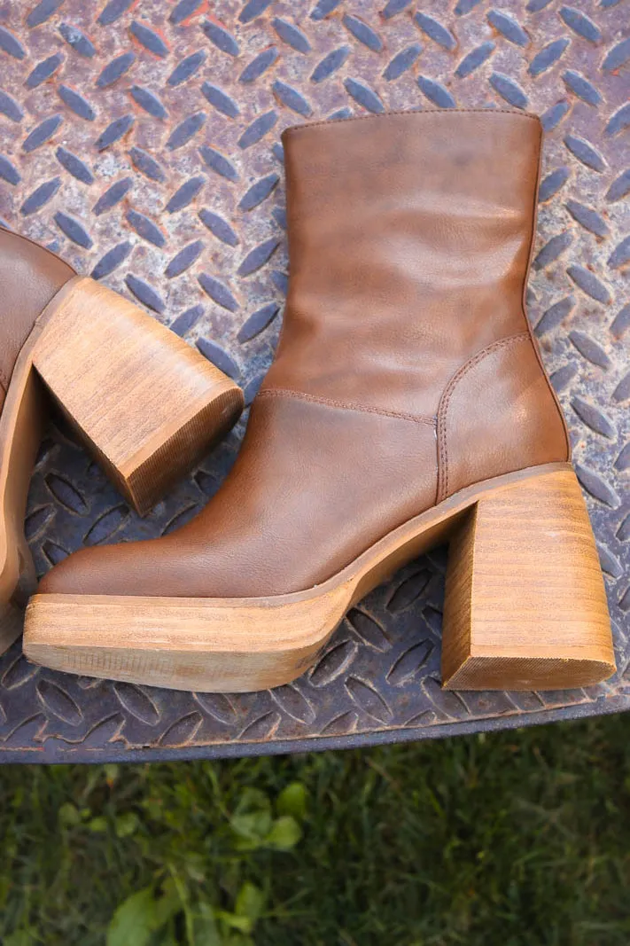 Bozeman Platform Ankle Boots