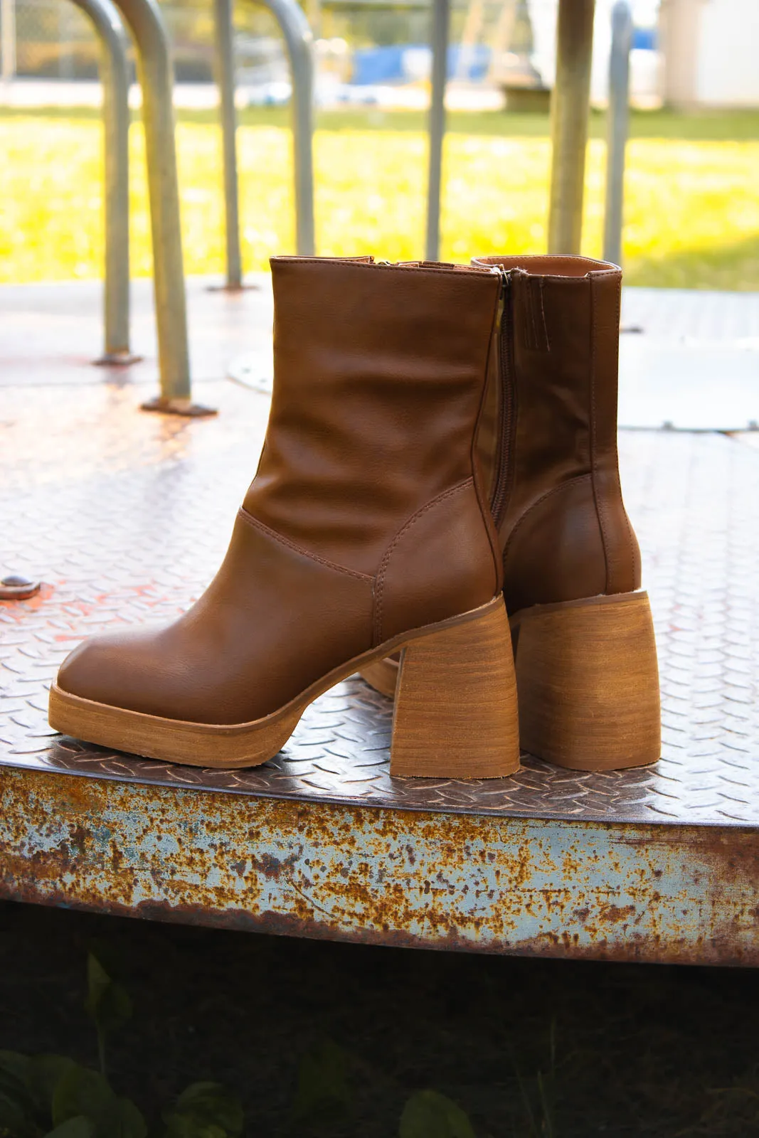 Bozeman Platform Ankle Boots