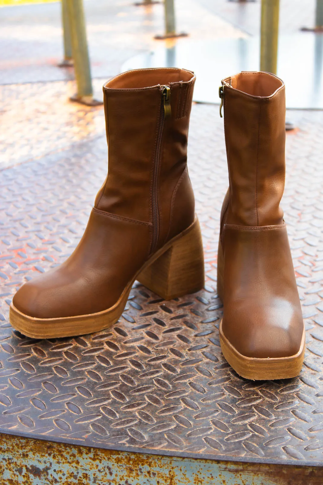 Bozeman Platform Ankle Boots