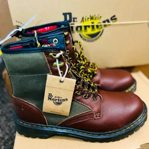 Dr.Martens 1460 combat boots for big kids