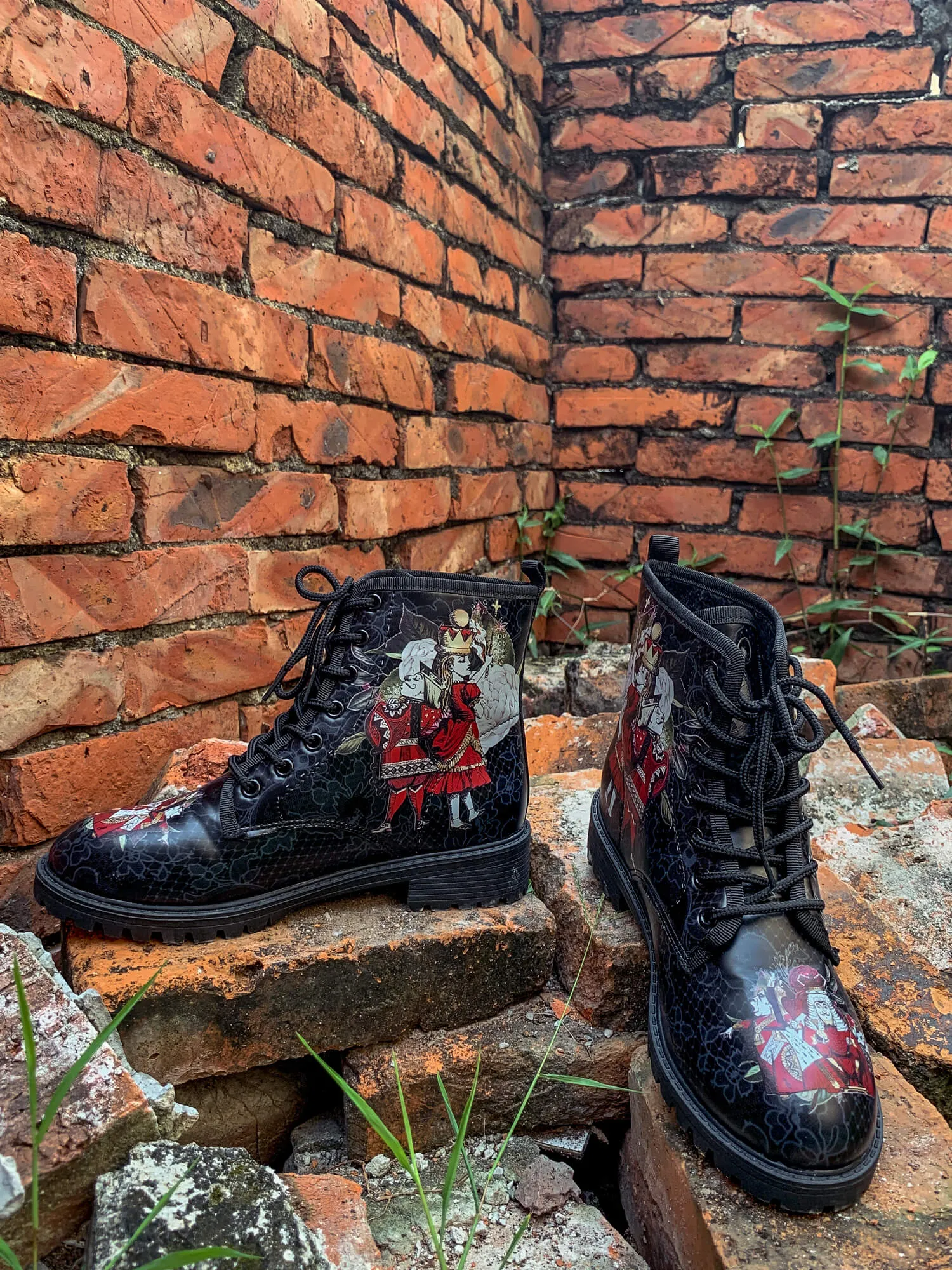 Fairy Tale Princess Lace-Up Ankle Flat Combat Boots - Black