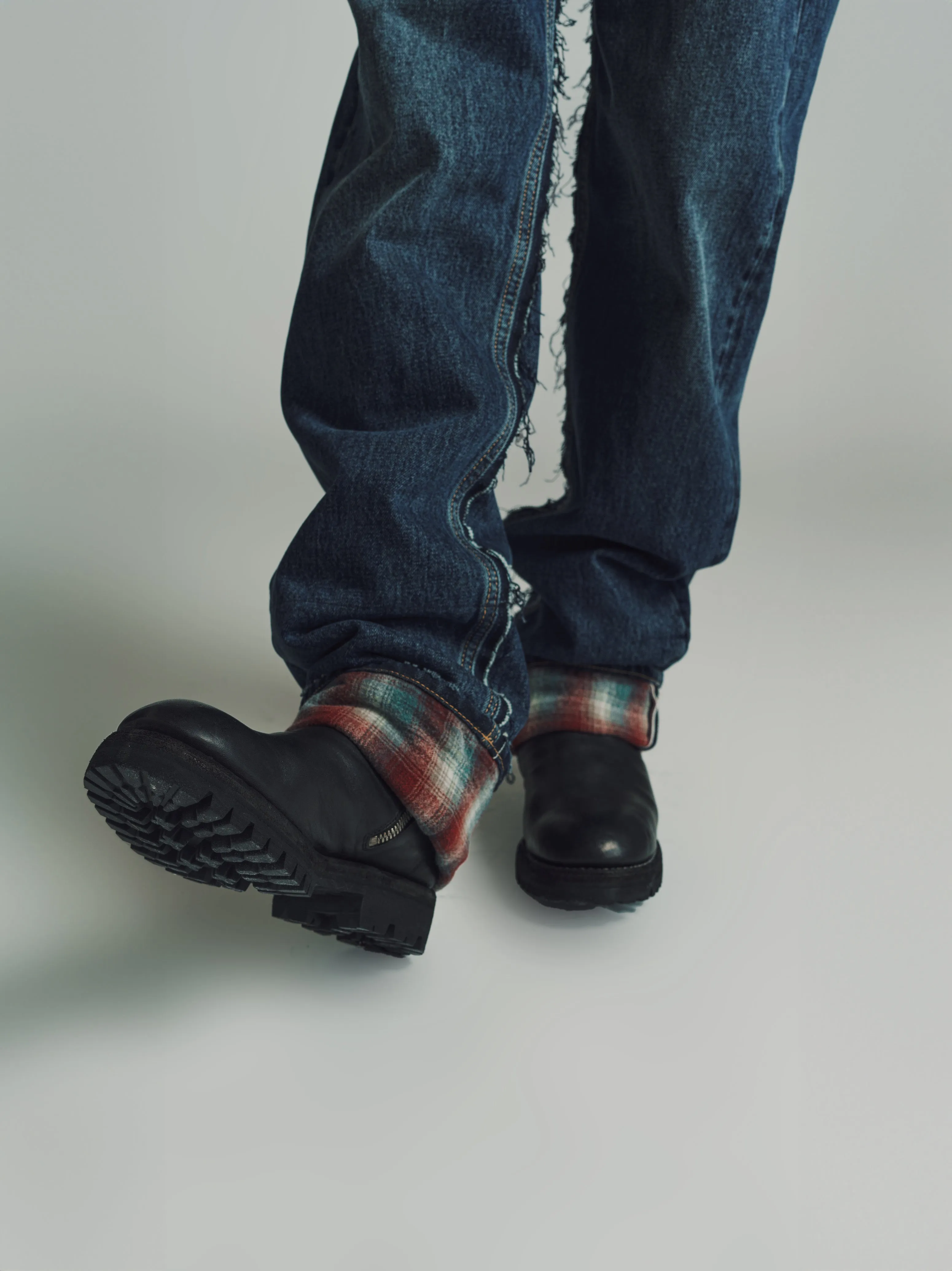 GUIDI | LEATHER SIDE ZIP ANKLE BOOTS