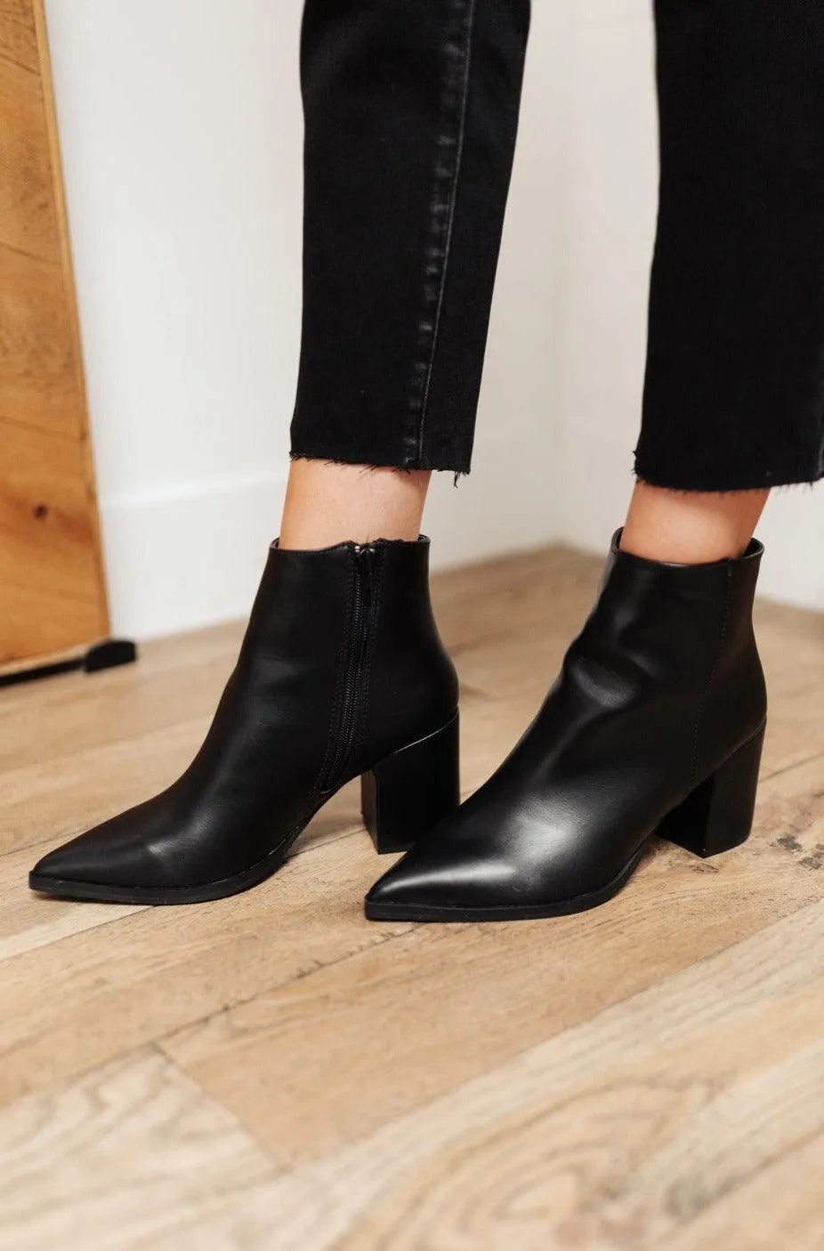 Hazel Blues® | Amari Ankle Boots In Black
