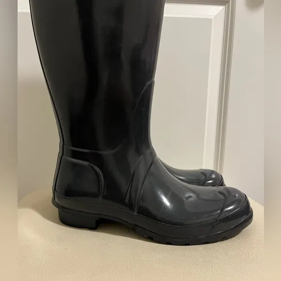 HUNTER Original Tall Black Gloss Buckle Strap Rain Boots Big Girls Size 5