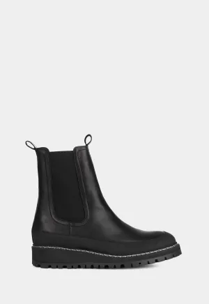 Iowa Wool - Black w. White Stitches