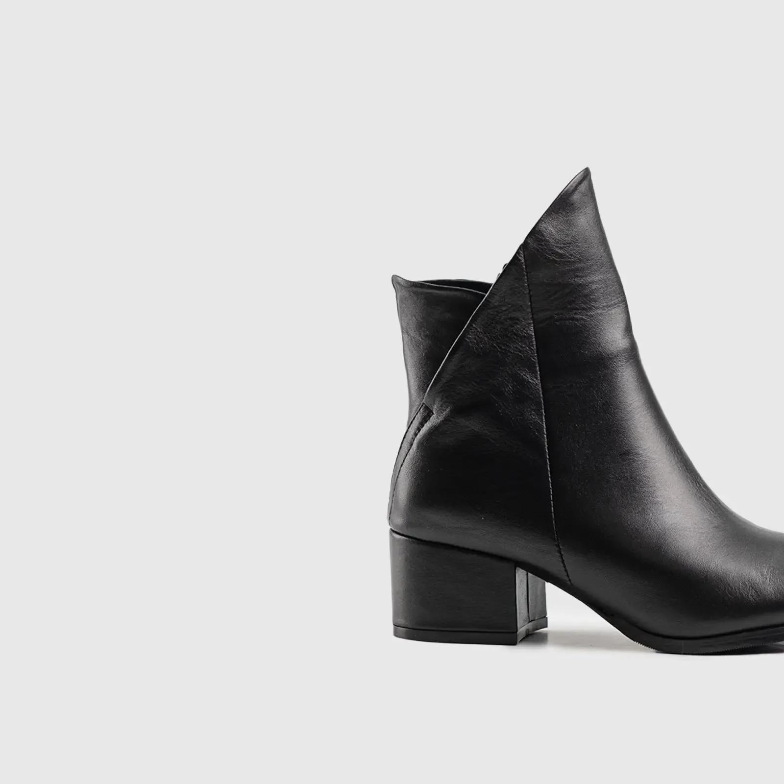 Leather Ankle Boots 4099