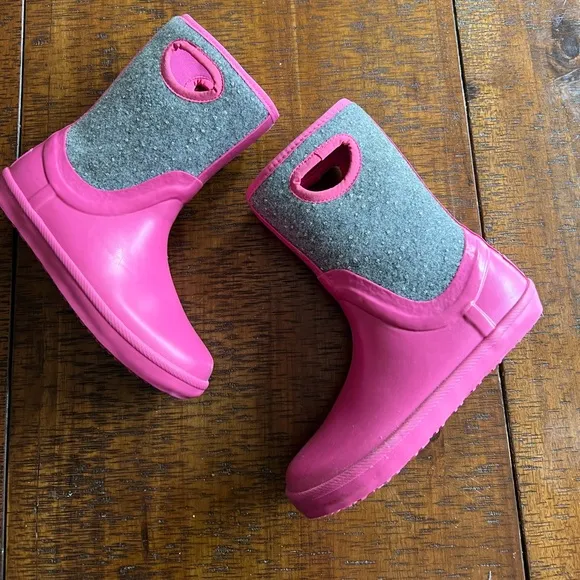 ⚡️MOVING SALE ⚡️ Ugg rain boots ⚡️MOVING SALE ⚡️
