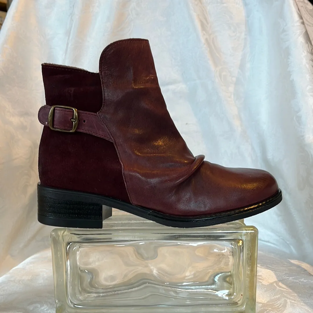 NASSIMA MONS BORDO LEATHER AND SUEDE