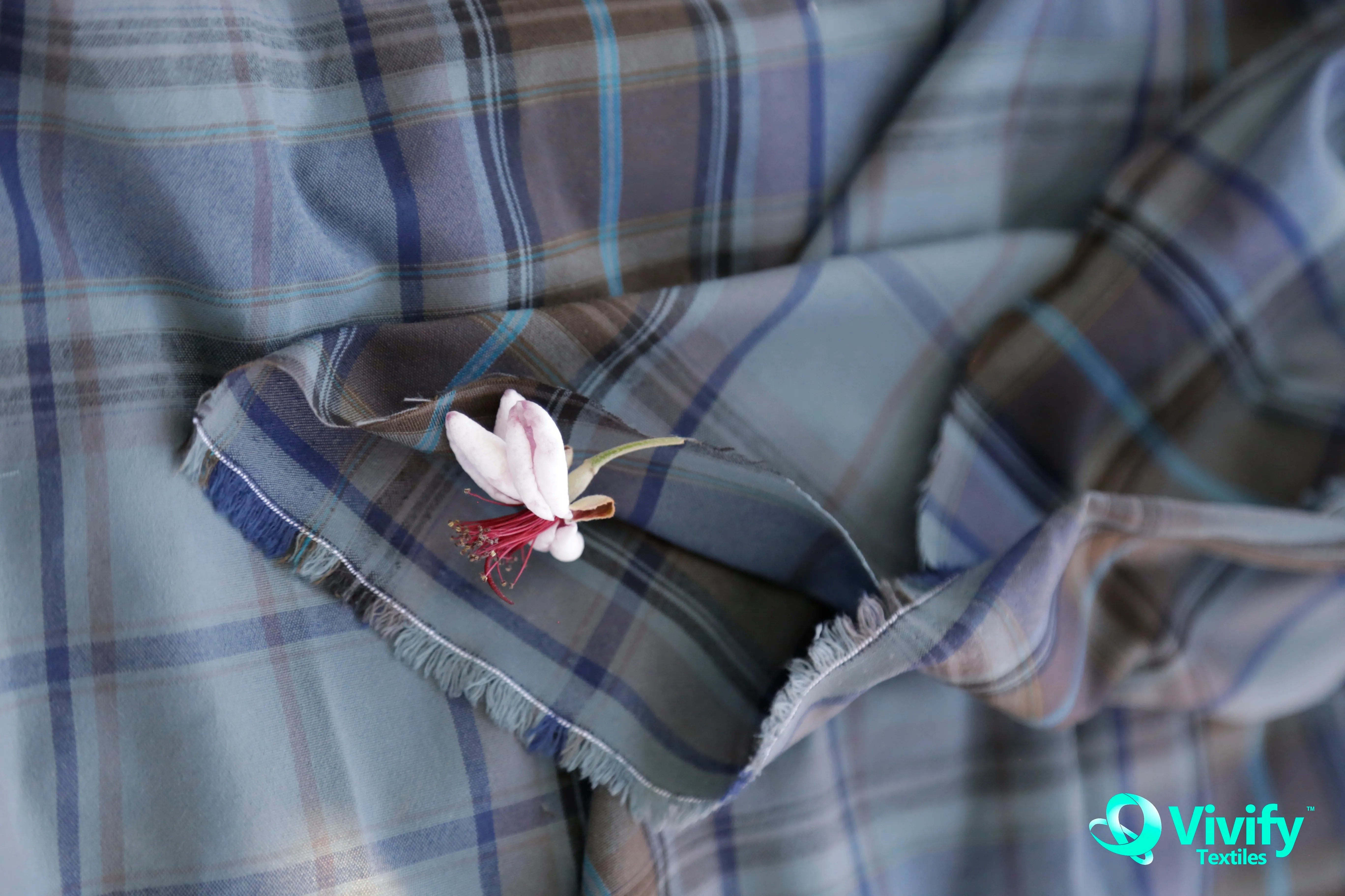 Organic Cotton Recycled Polyester Check Poplin with Wicking