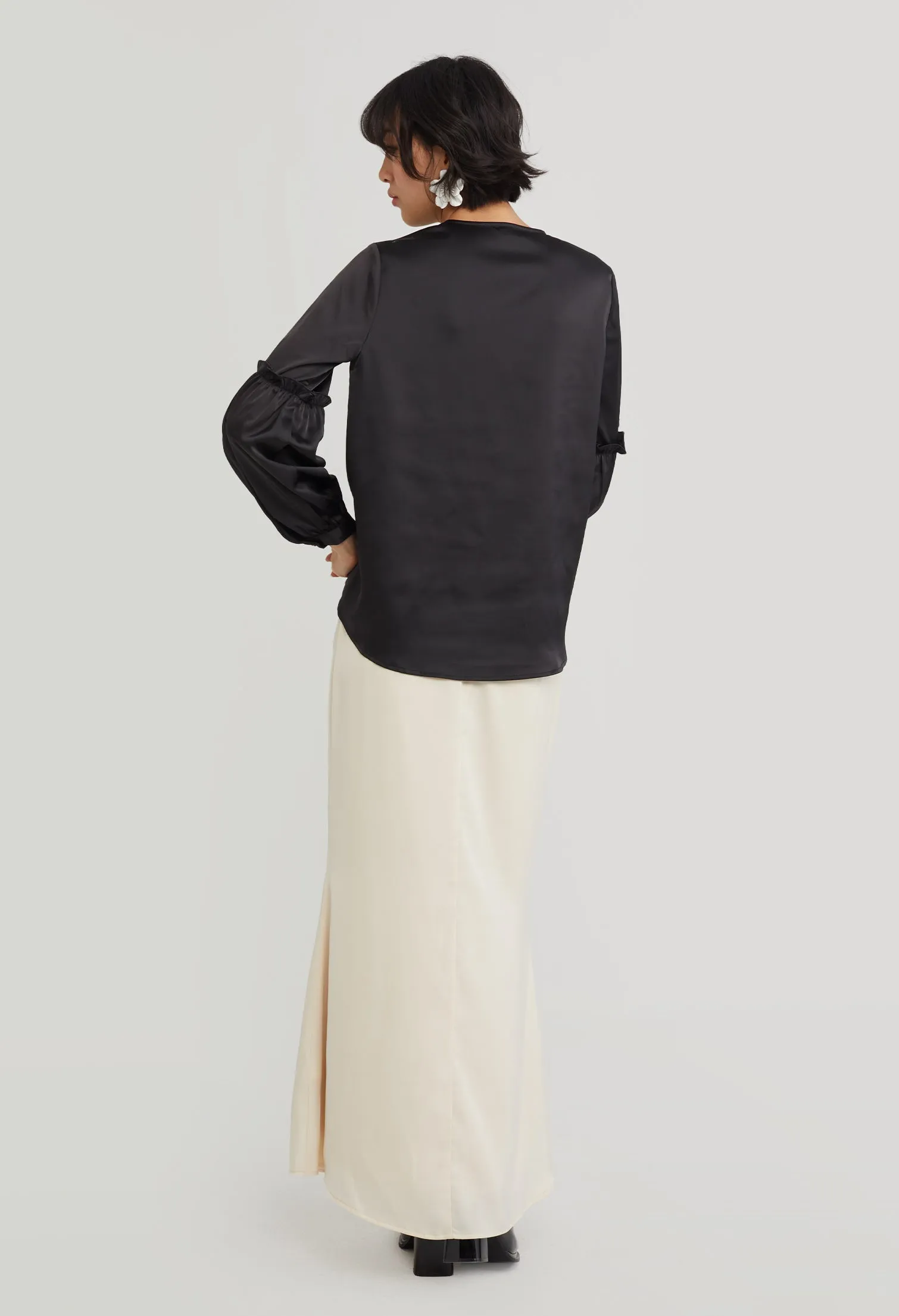 Round Neck Tiered Trumpet Sleeve Blouse