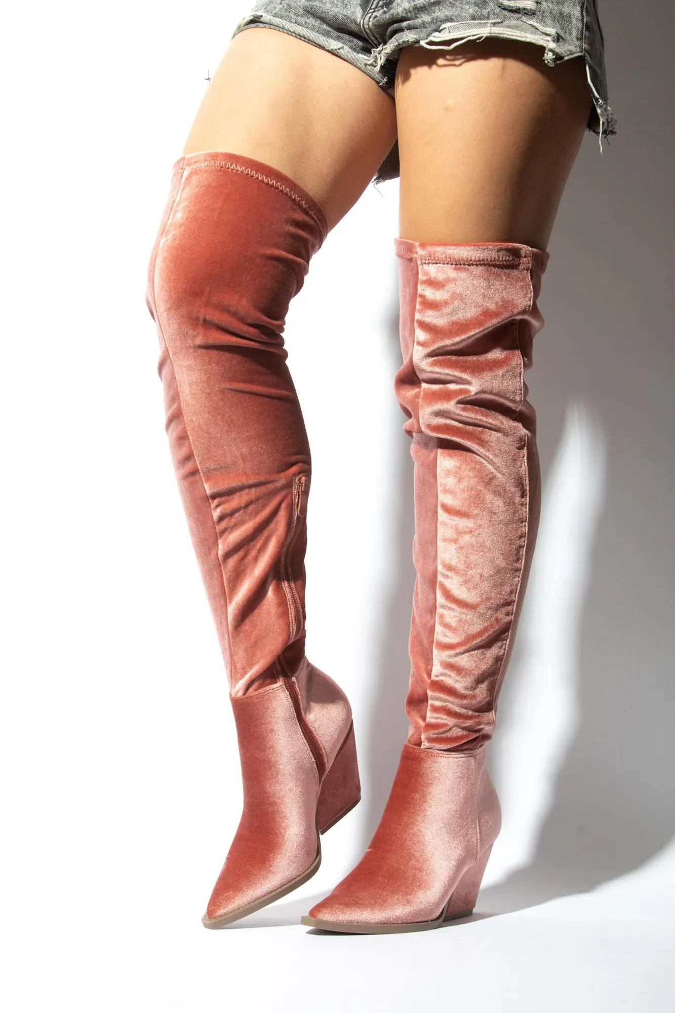 SEE ME NOT MATA SHOES