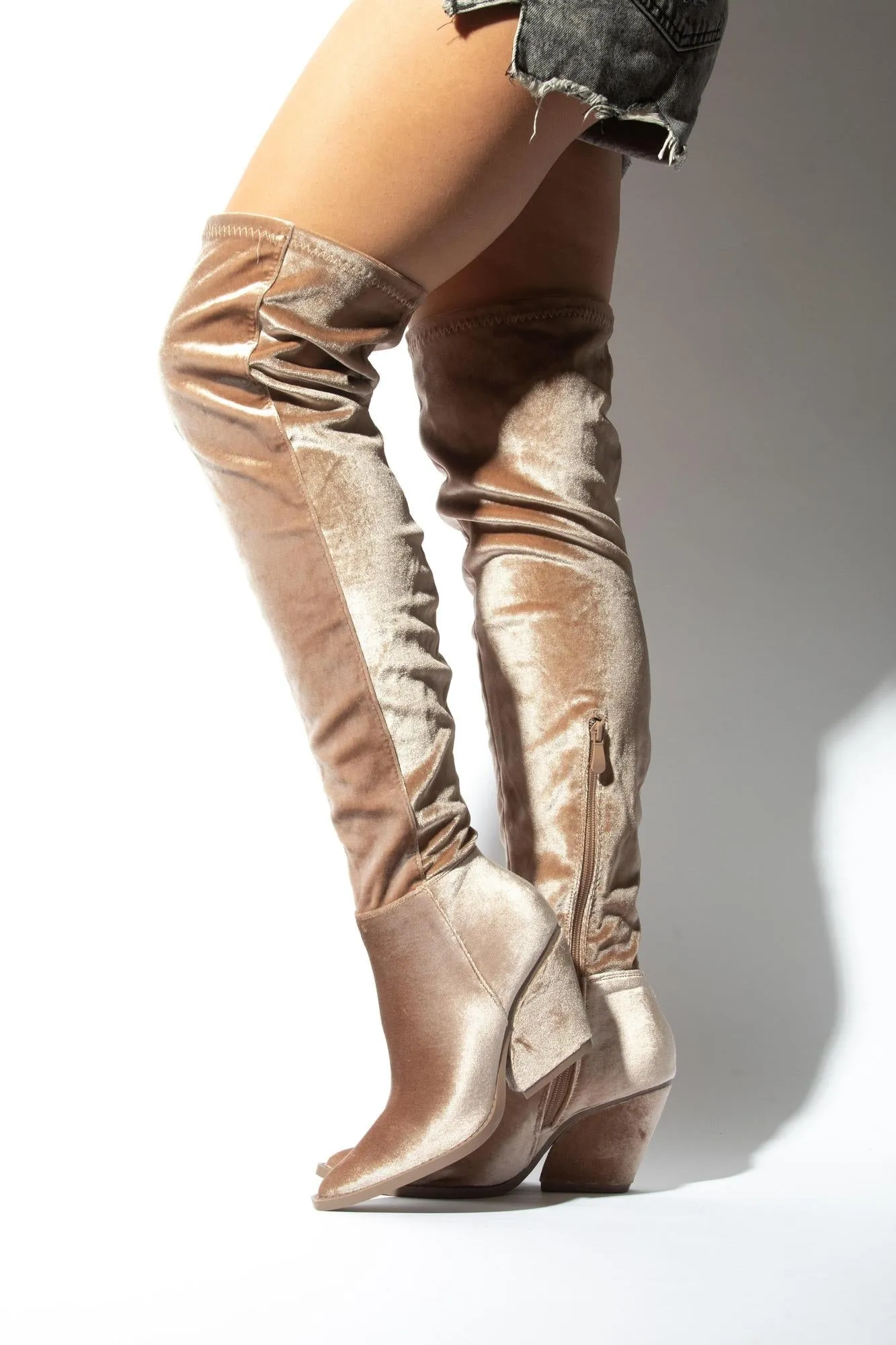 SEE ME NOT MATA SHOES