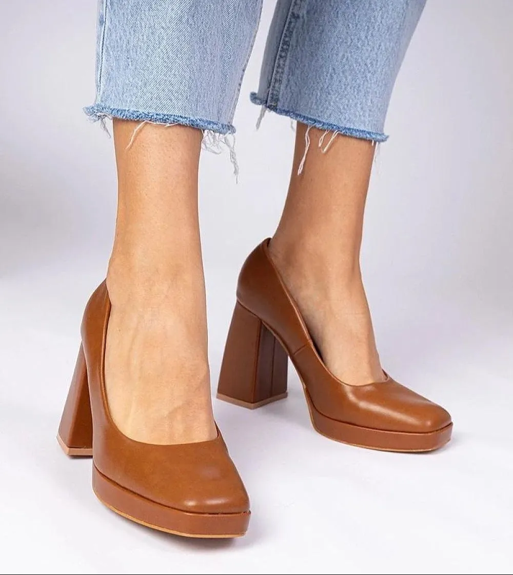 Unique pumps with a chunky heel