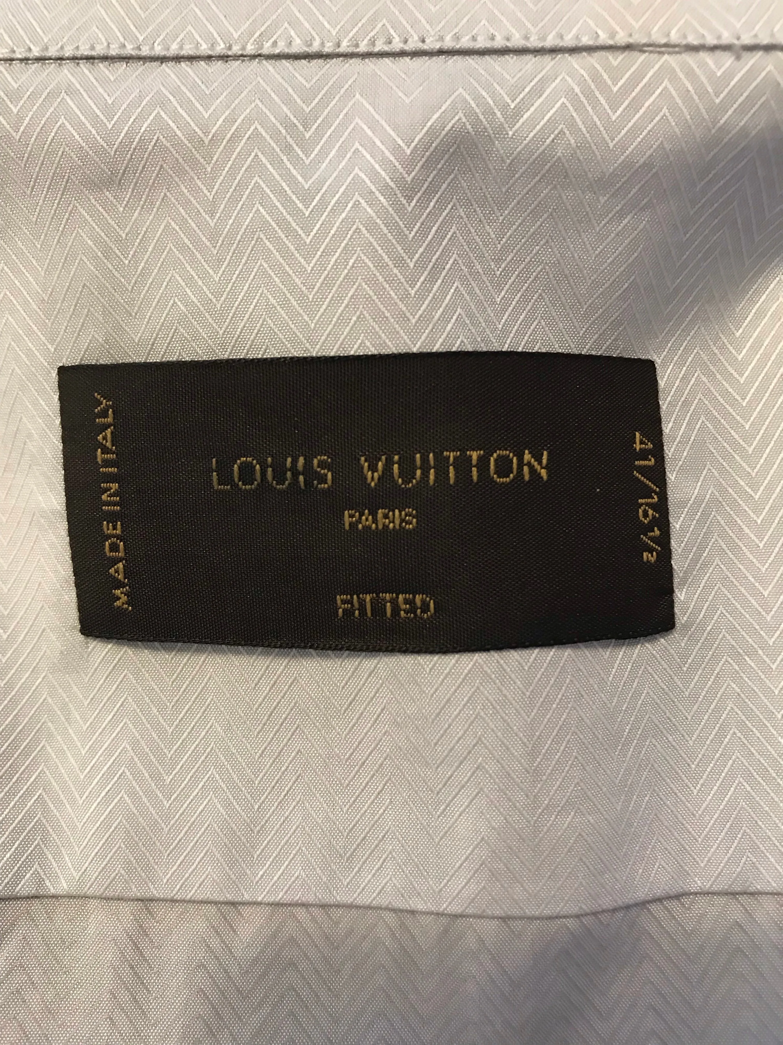 V Motif Dress Shirt