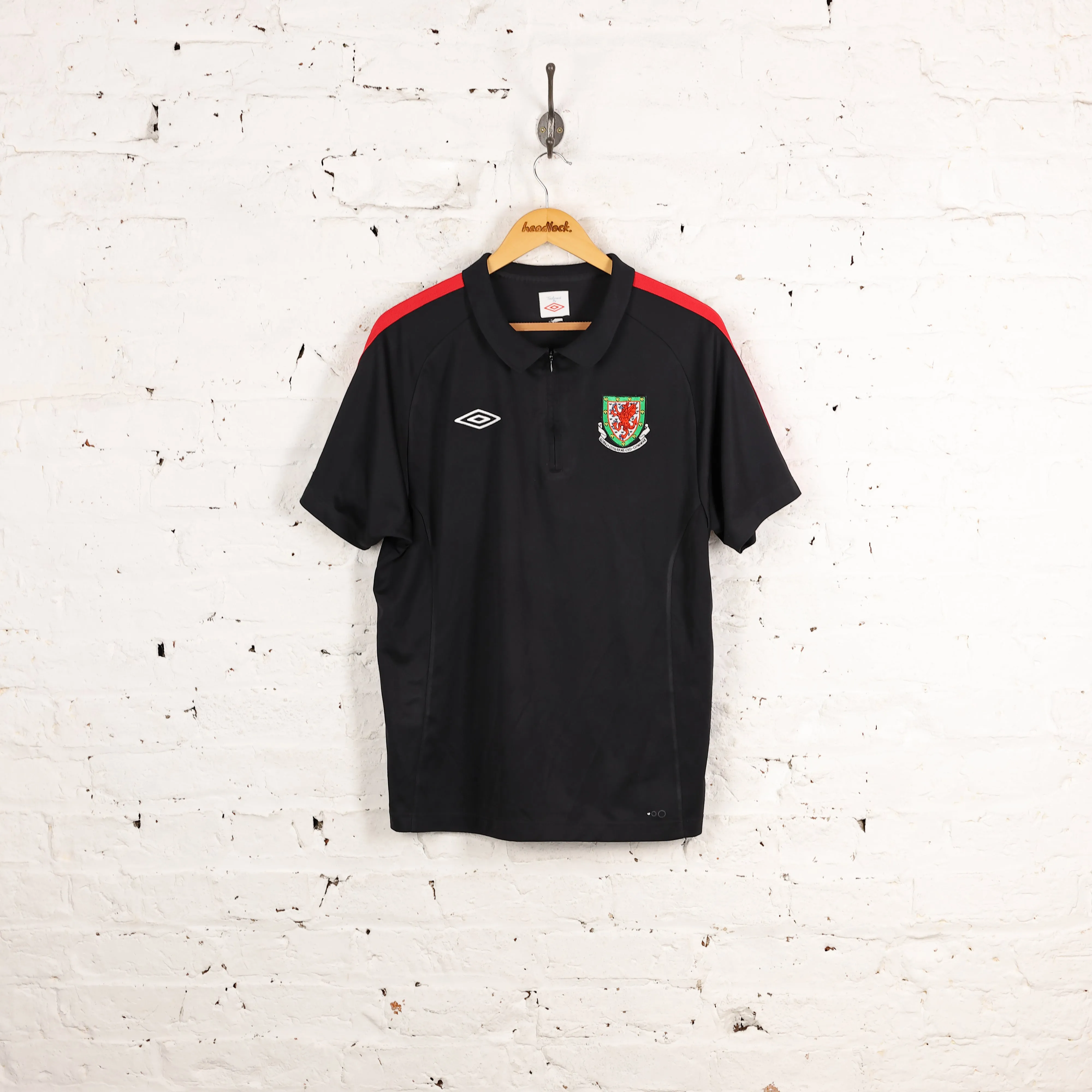 Wales Umbro 2011 Football Training Polo Shirt - Black - L