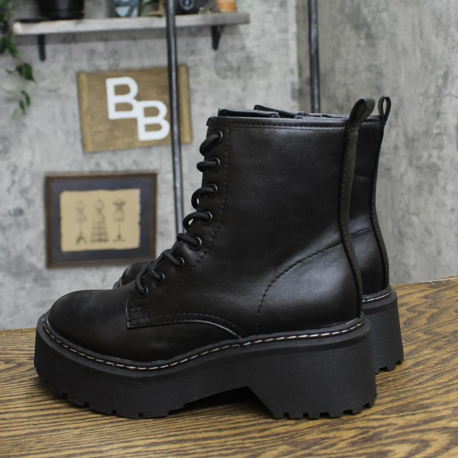 Wild Fable Womens Zea Combat Boots 87930208 Black 6.5M